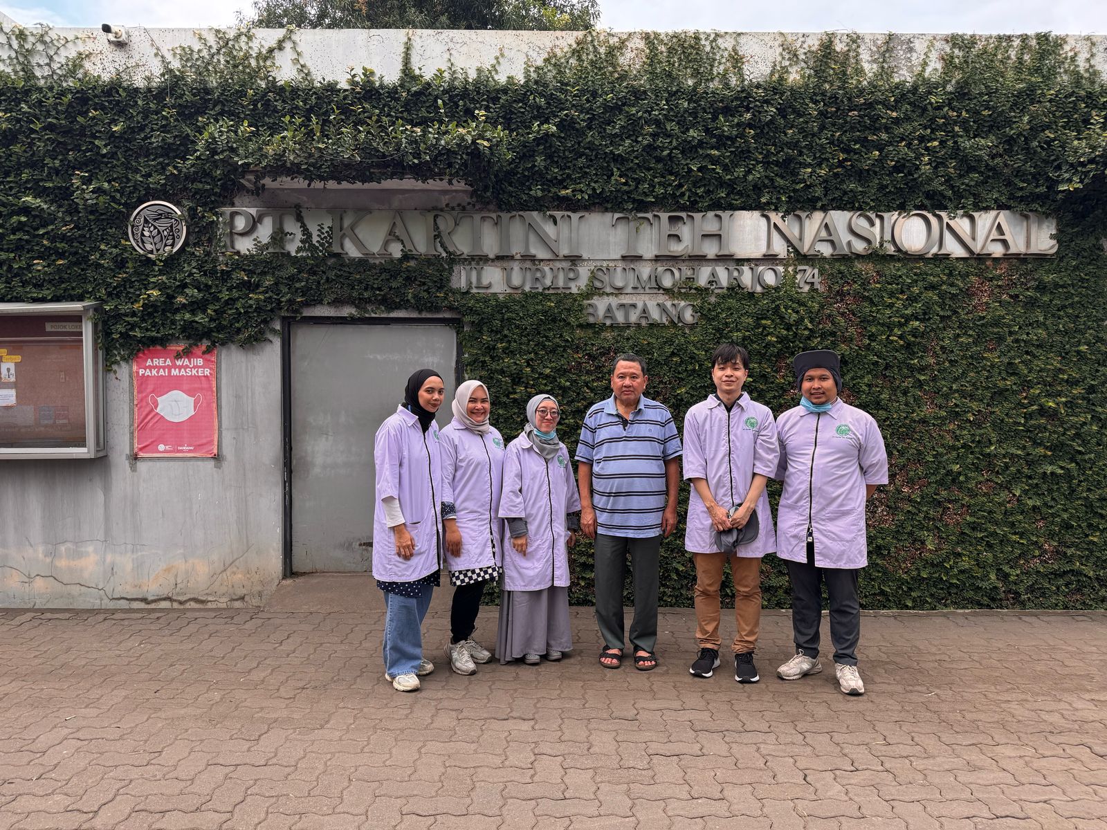 PT Kartini Teh Nasionalのスタッフ